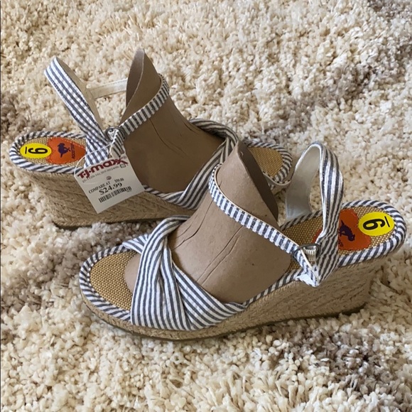 rocket dog wedge sandals